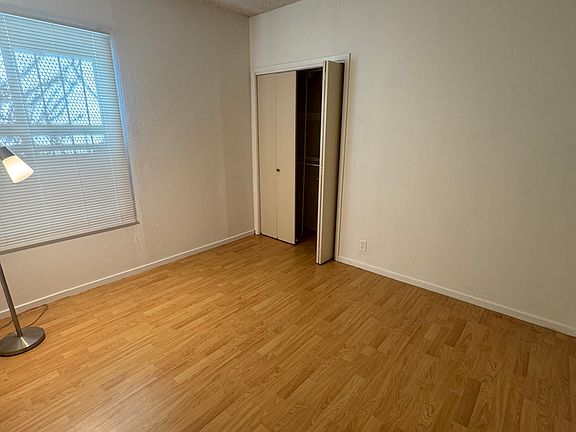 4th image of 1325 Green St #102