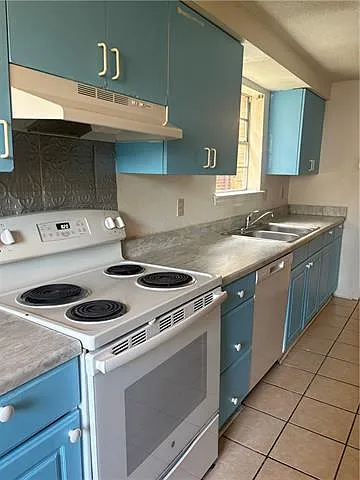 2512 Caswell Ln — Photo 5