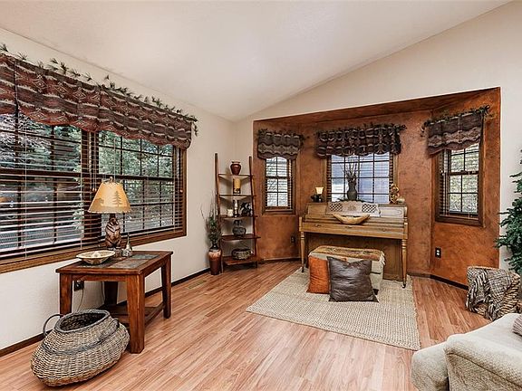 4th image of 3739 Lava Cir