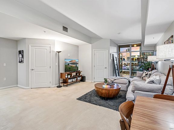 5th image of 253 10th Ave Unit 623