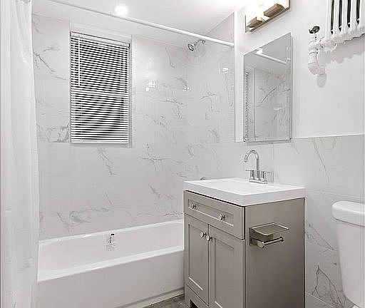 2nd image of 3284 46th St