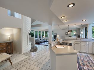 627 N Waugh Road, Mount Vernon, WA 98273