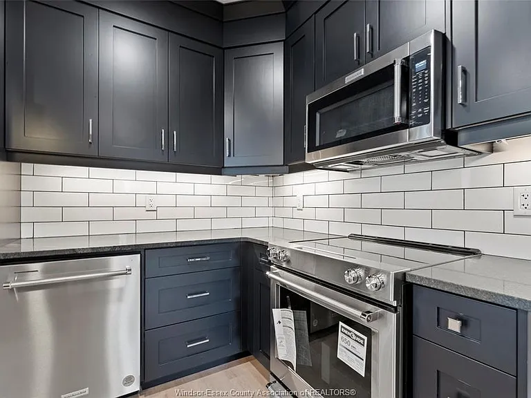 247 Brock St #102 — Photo 11