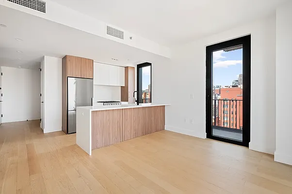 Rented by Living New York | media 100