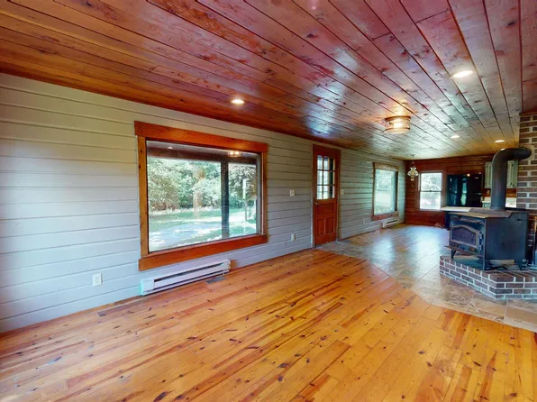 22850 Ryan Rd, Sedalia, MO 65301