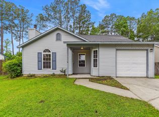 8354 Whitehaven Dr, North Charleston, SC 29420