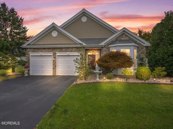 13 Betsy Ross Drive, Allentown, NJ 08501