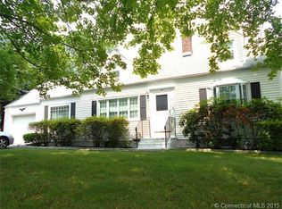 5 Fleetwood Dr, Danbury, CT 06810