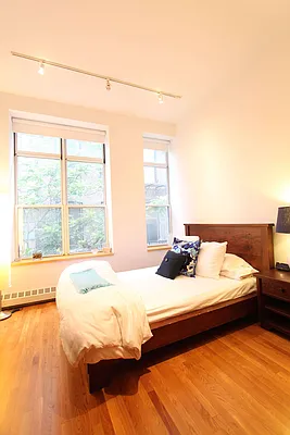 Rented by True Lofts New York LLC | media 8