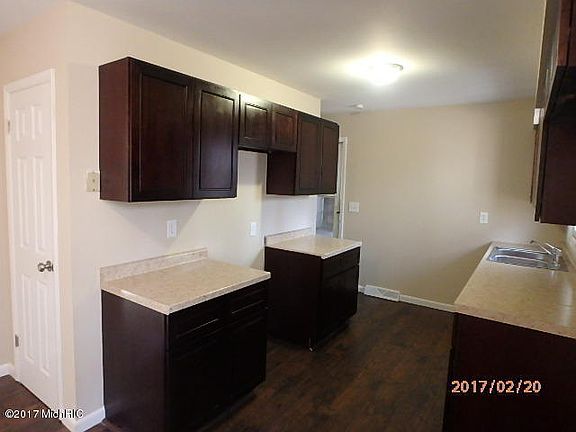 3rd image of 9591 Brian Dr