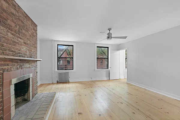Rented by Compass | media 2