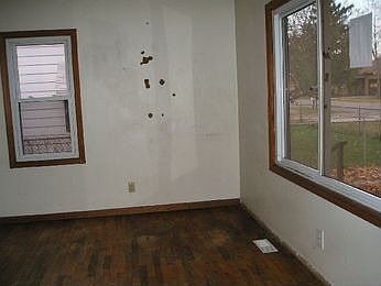 2nd image of 282 Oregon St