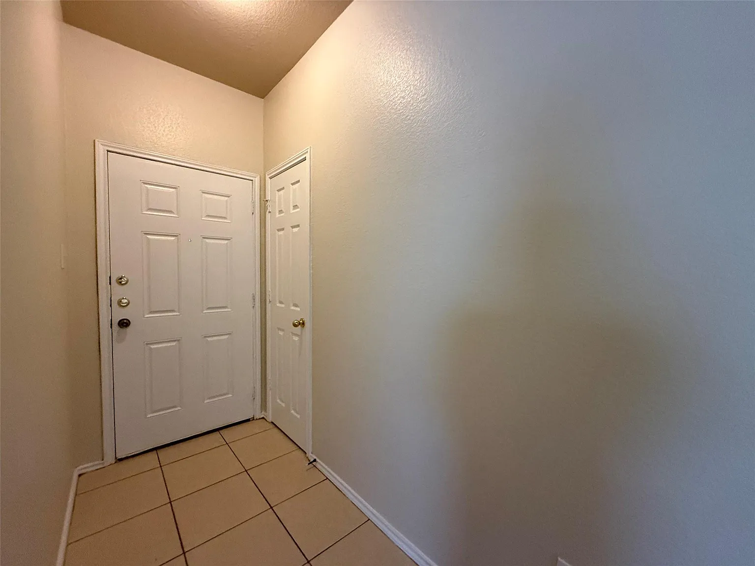 3 bed, 2.0 bath, 1746 sqft, $1,795 — Photo 2