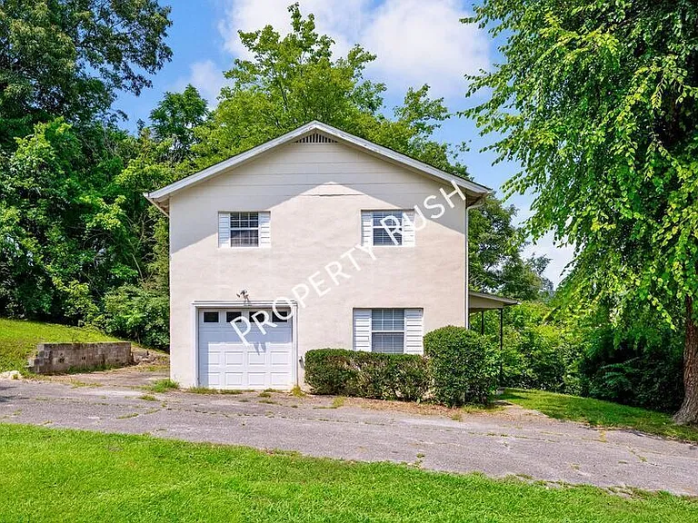 424 Hedgewood Dr — Photo 24