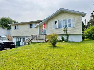 231-233 Creston Boulevard, Creston, NL A0E1K0