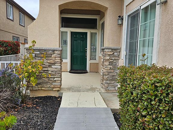 5th image of 2644 Carson Way