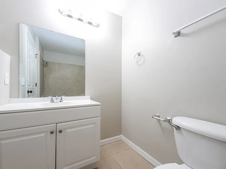 330 Medina Ct — Photo 13