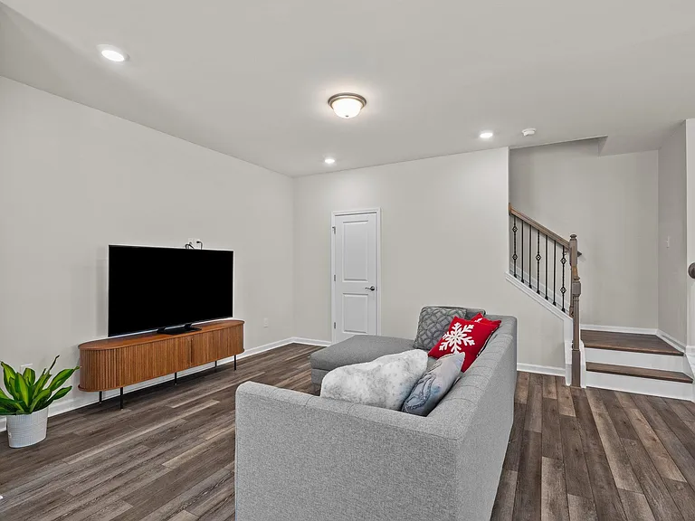 1021 Everglades Way — Photo 14