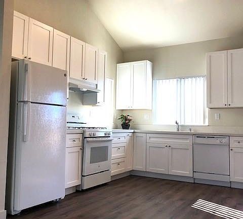 3rd image of 9060 Kern Ave #A203