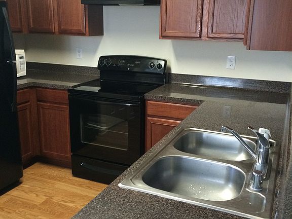 5th image of 7018 Rosebud Hollow Ln