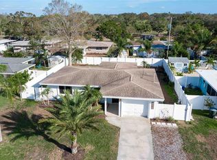 2463 Baywood Dr E, Dunedin, FL 34698