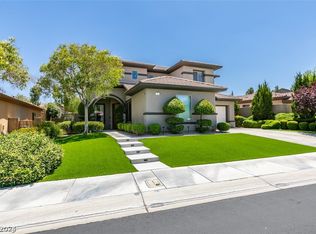 17 Winding Rd, Henderson, NV 89052