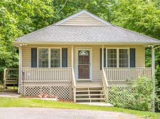 5513 Lakeview Rd, Quinton, VA 23141