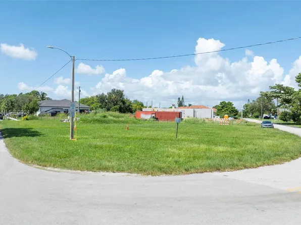 9800 SW 213th St, Cutler Bay, FL 33189