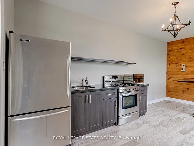 931 Southcote Rd — Photo 48