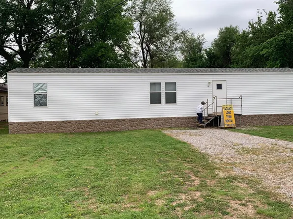 123 S 4th St #12, Pond Creek, OK 73766