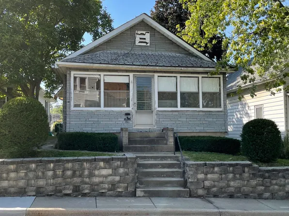 715 N Center St, Joliet, IL 60435