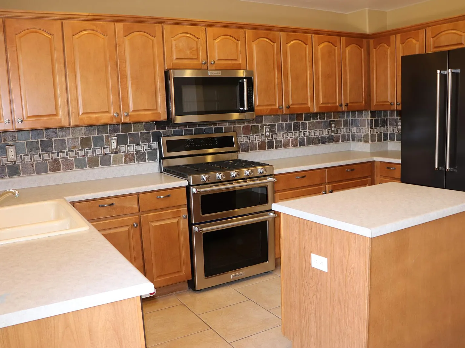 10318 Rotherwood Cir — Photo 4
