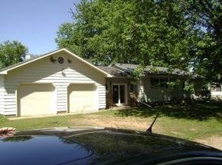 615 Cleveland Ave, Wild Rose, WI 54984