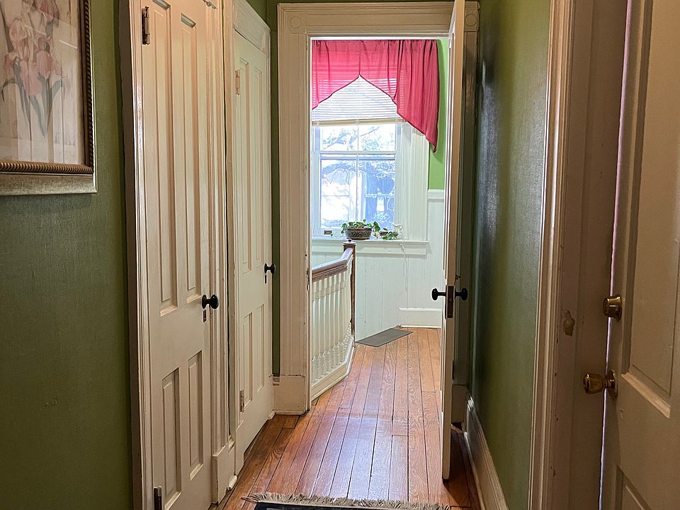 2nd floor hallway