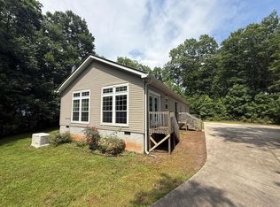 558 Terrace Ridge Dr, Franklin, NC 28734