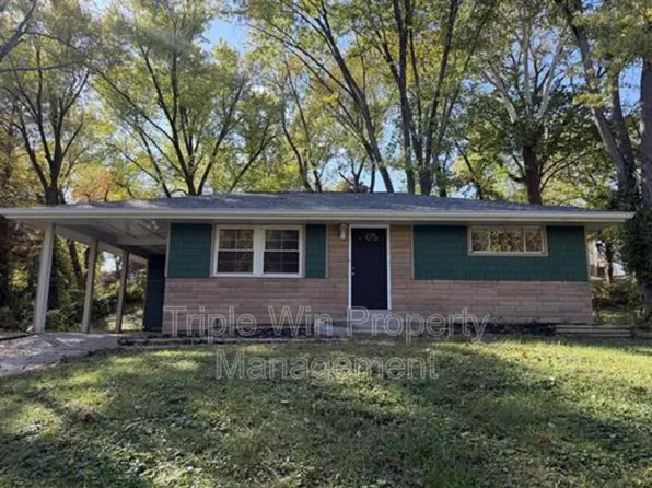 10185 Ventura Dr, Saint Louis, MO 63136