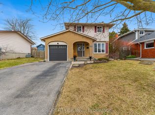 81 Stirling Macgregor Dr, Cambridge, ON N1S 4P4