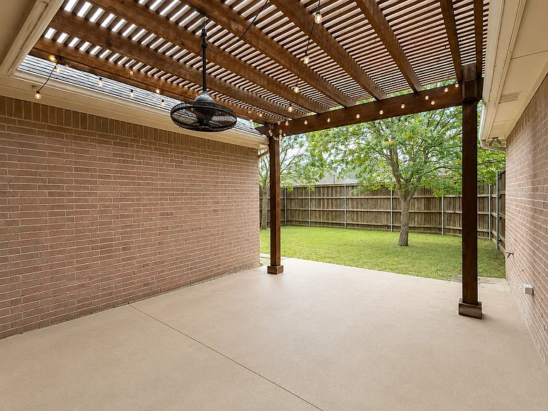 1622 Lake Travis Dr — Photo 34