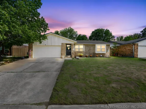 1705 S Poplar Ave, Broken Arrow, OK 74012