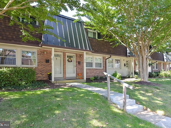 4th image of 407 James Ct #68