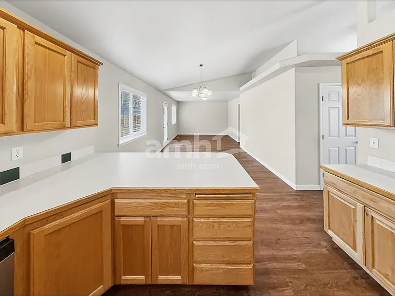 501 N Mira Ave — Photo 4