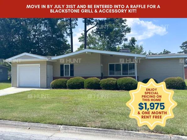 4 Washington Dr, Havelock, NC 28532