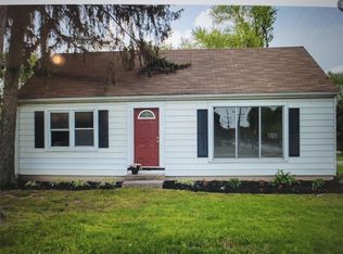 402 N Peterman Rd, Greenwood, IN 46142