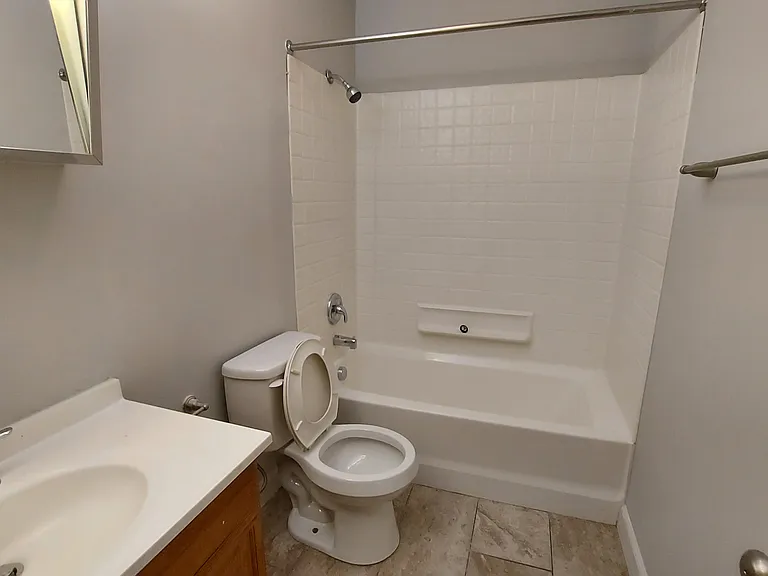220 E. Lane Ave. — Photo 8