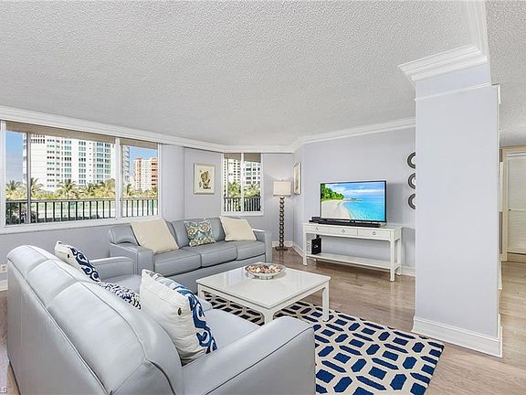 3rd image of 4041 Gulf Shore Blvd N APT 205