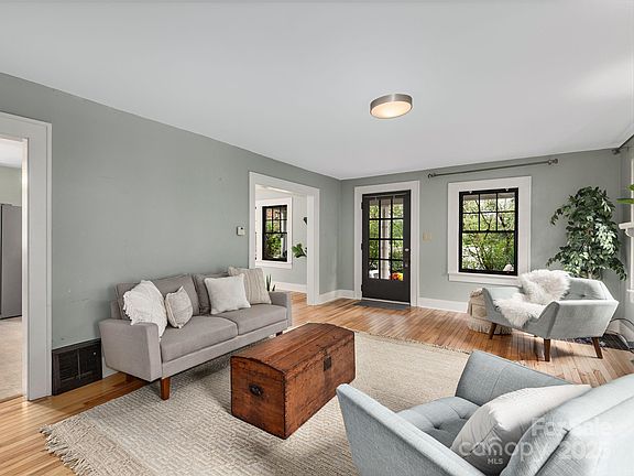 5th image of 197 Brucemont Cir