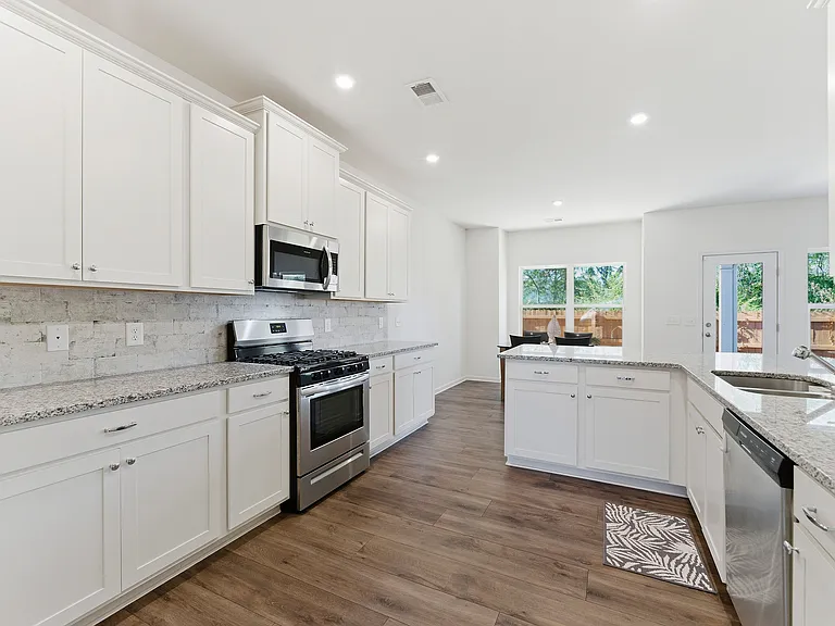 116 Weston Way NW — Photo 5