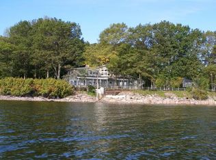20 Sunrise Ln, Grand Isle, VT 05458
