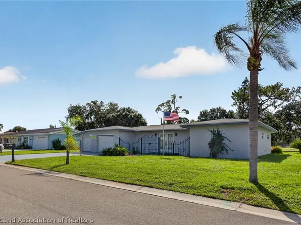 765 Golfside Ln, Sebring, FL 33870
