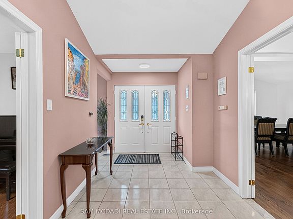 3rd image of 4072 Wilcox Rd